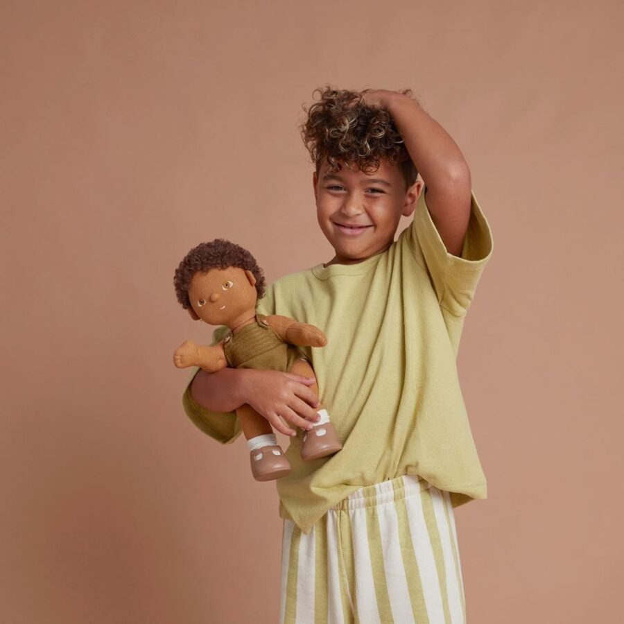 Button Dinkum Doll 11.jpg