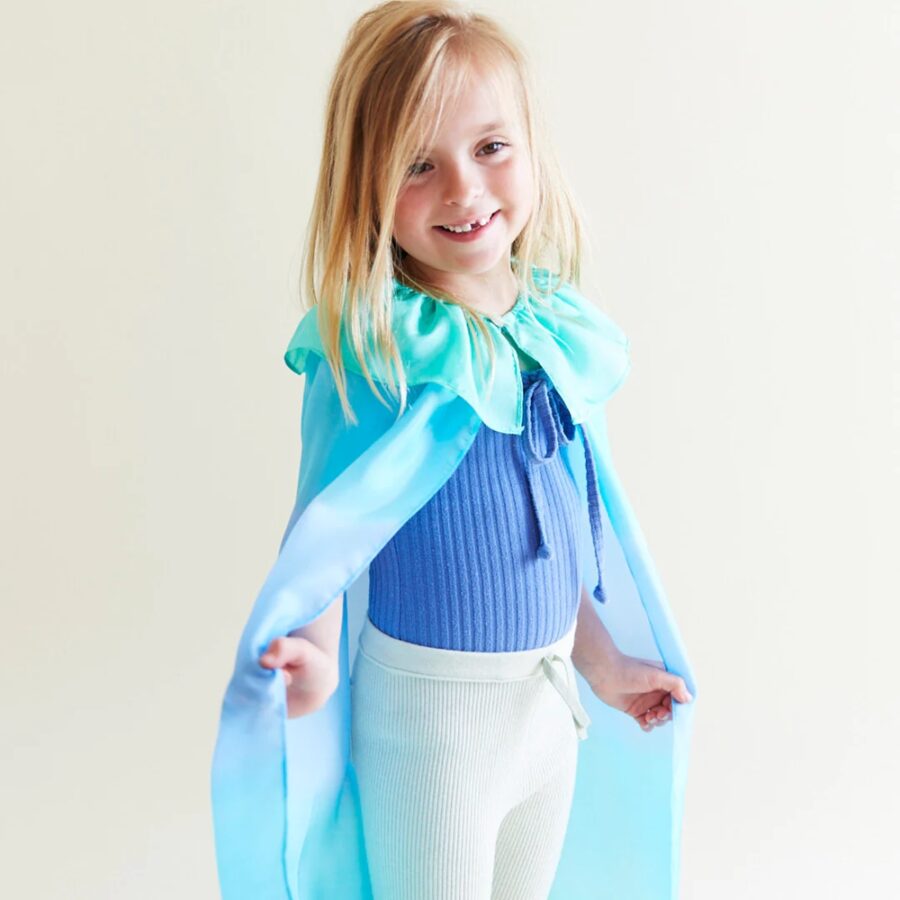Capes12 A650327c 3c88 4c4c 911a 5f45c8d1cb5c.jpg