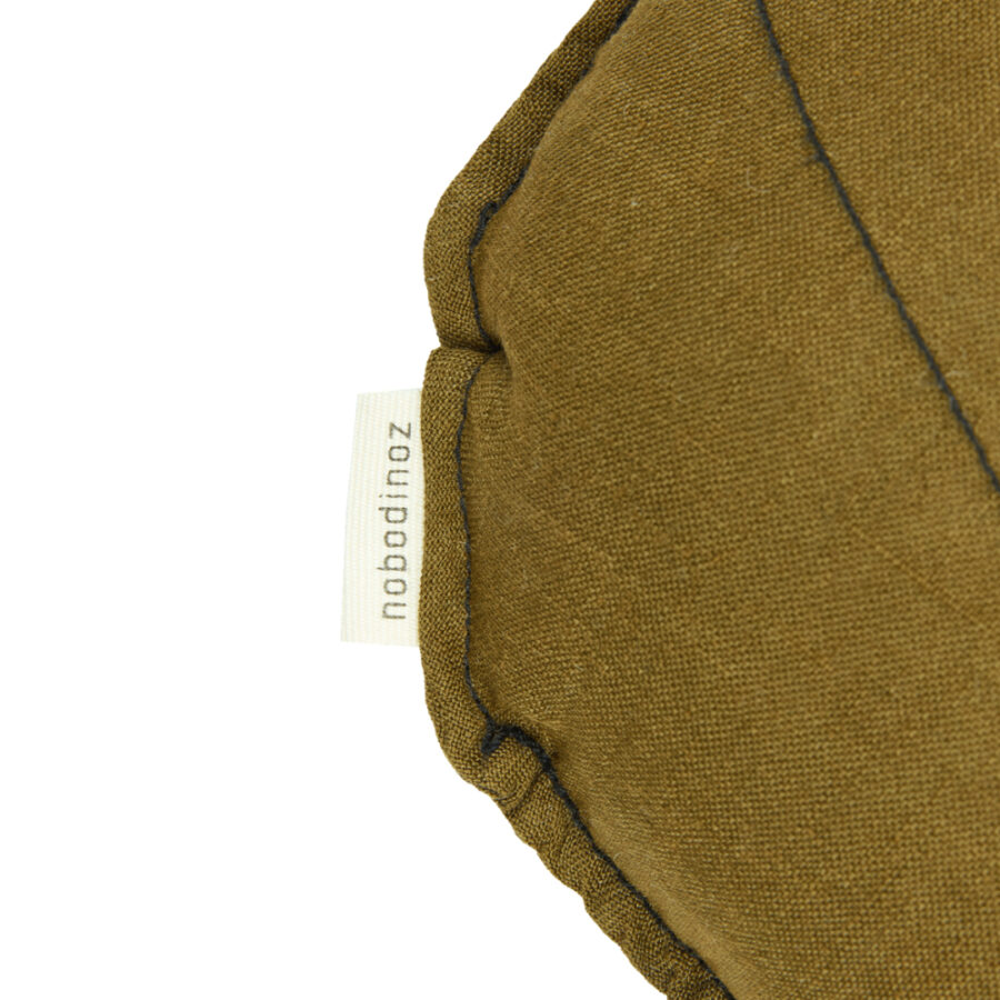 L1n0 Leaf Cushion Moss Green Nobodinoz 3 8435574934246 2.jpg
