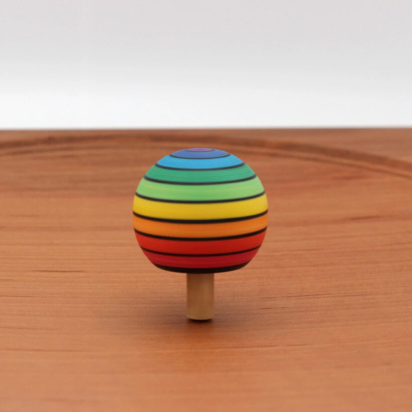 Mader Kreiselbrett Birne 25cm Mit Umdrehkreisel Nah.jpg