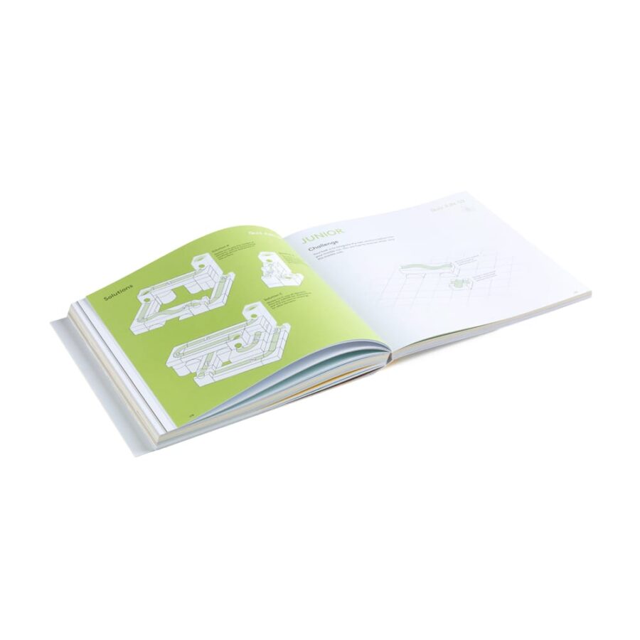 Packshot Content 241 Cuboro The Book 7.jpg